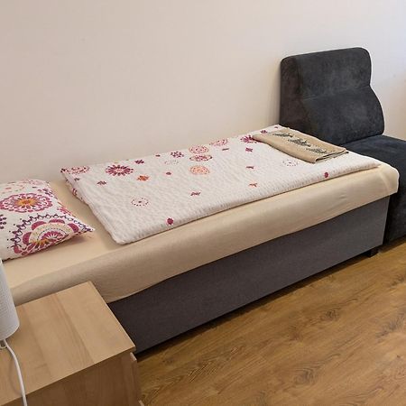 Apartman Bratislava City & Parking Buitenkant foto