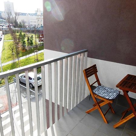 Apartman Bratislava City & Parking Buitenkant foto