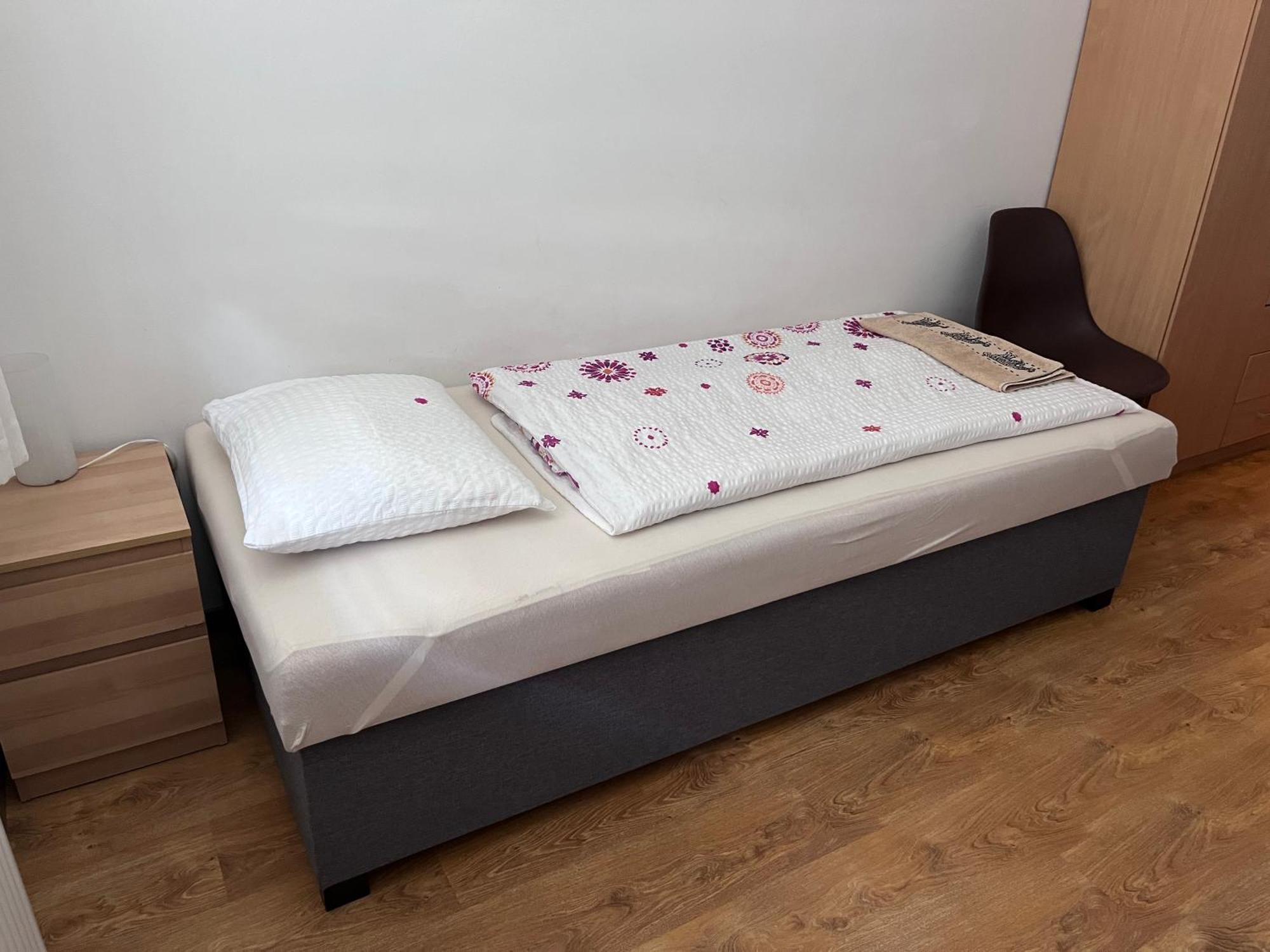 Apartman Bratislava City & Parking Buitenkant foto